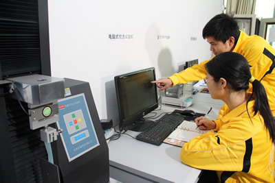 麦瑞斯研发车间